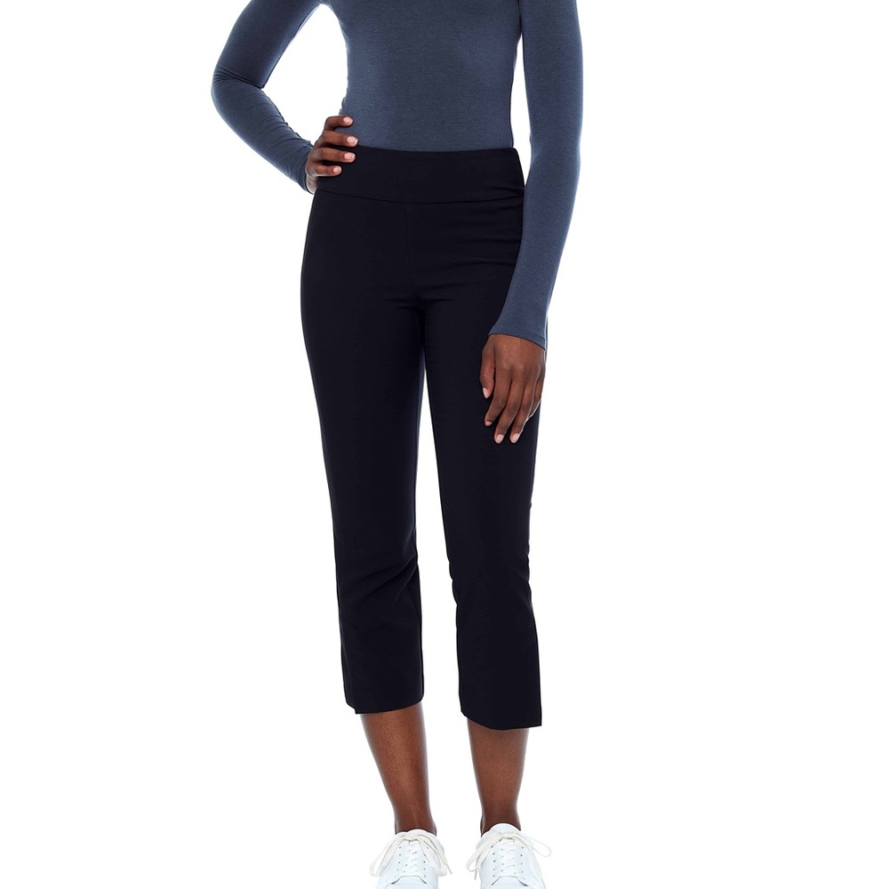 Up! Black Capri Pull-on Pant - Size 8